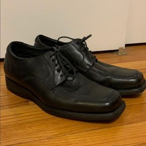 Size 9 M dress shoe
